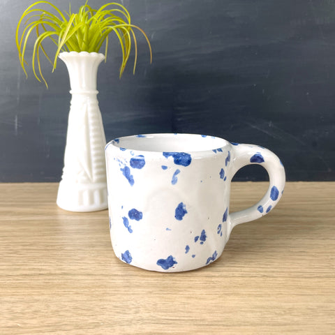 Bybee pottery blue spongeware 8 oz short mug - vintage pottery - NextStage Vintage