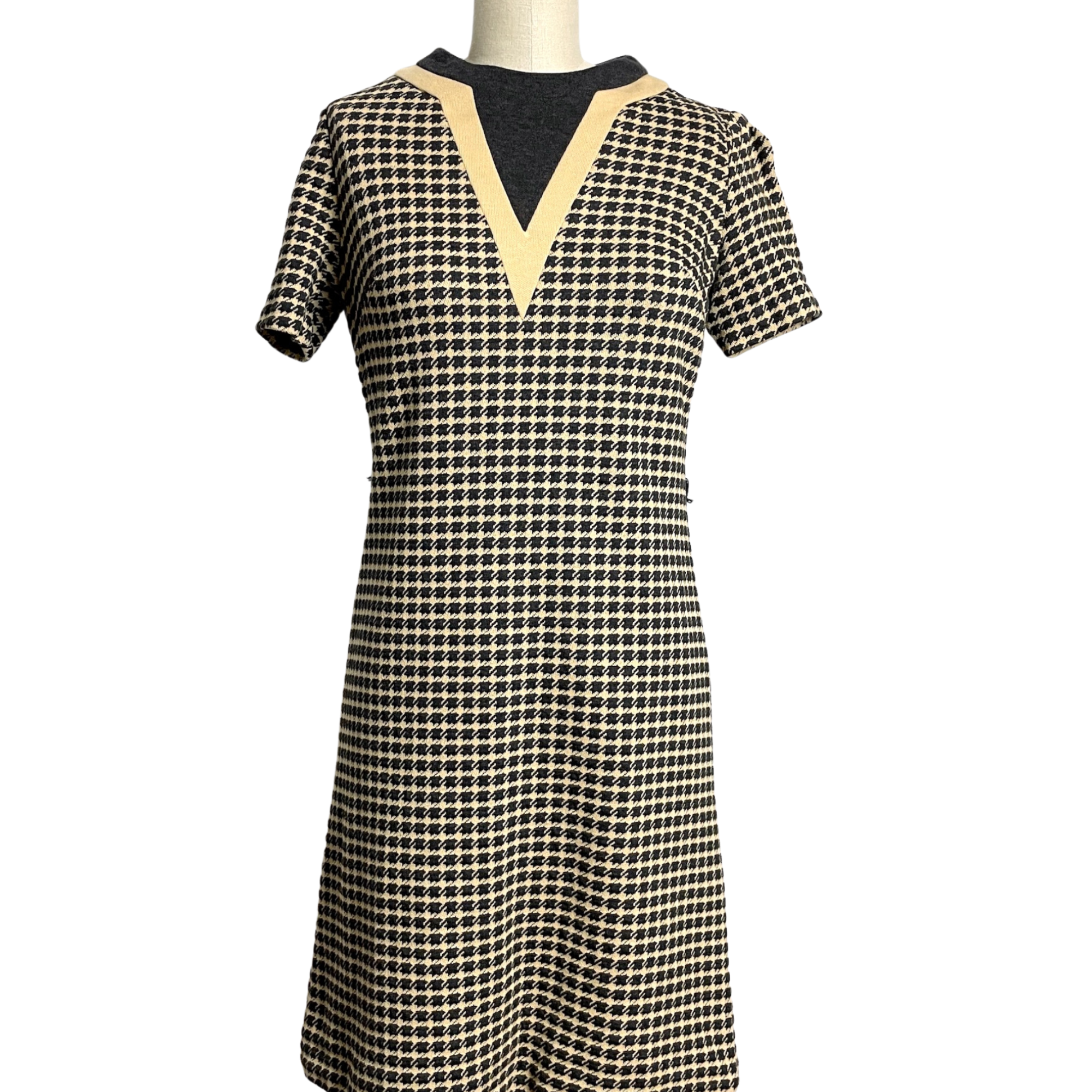 1960s tan & charcoal houndstooth A-Line dress Fischer Fashion size small 1960s tan & charcoal houndstooth A-Line dress Fischer Fashion size small