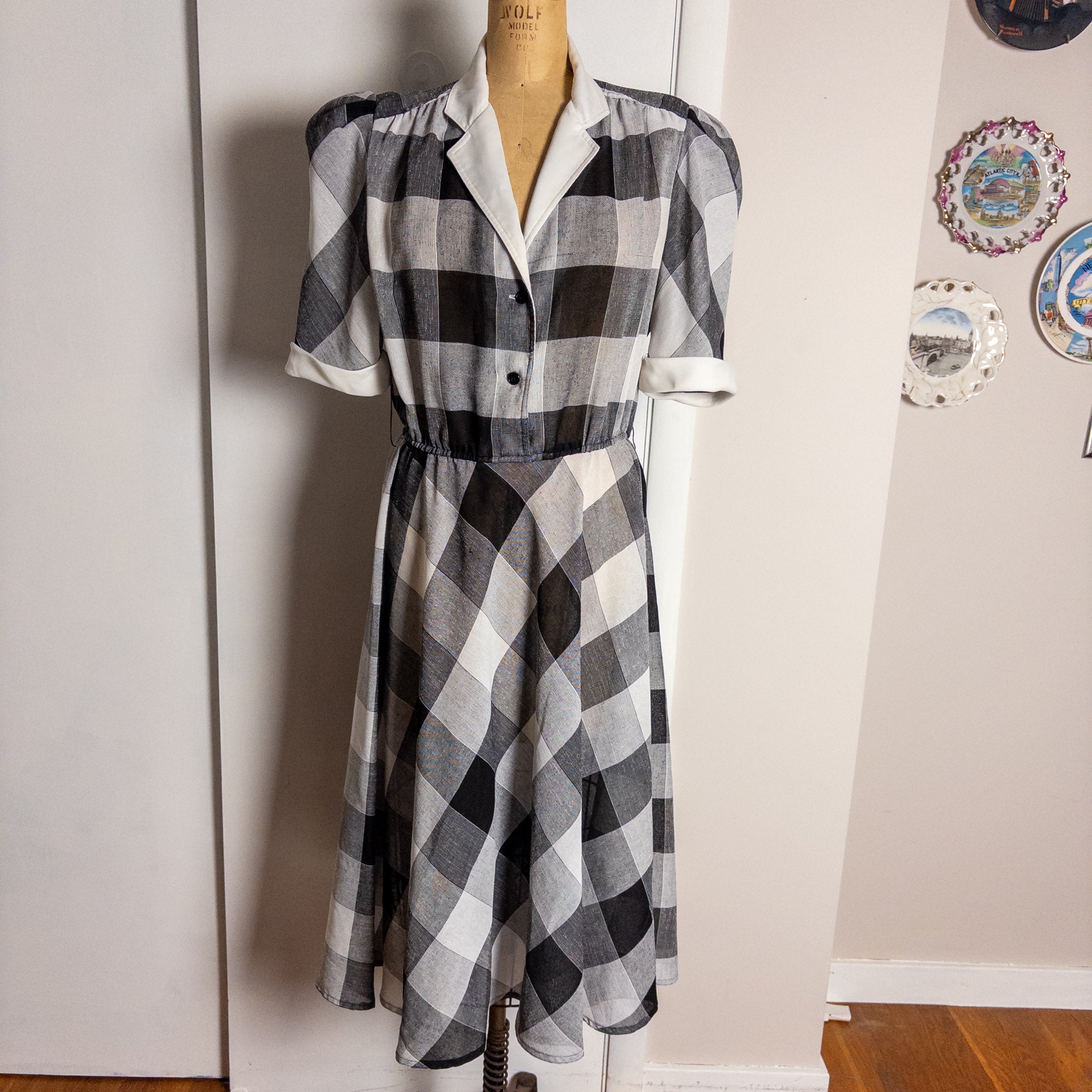 Vintage 1970s Leslie Fay for Lord & Taylor Black & White Check Day Dre