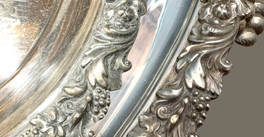 Vintage Sleuthing: 2 silverplate trays, 2 makers, 1 pattern