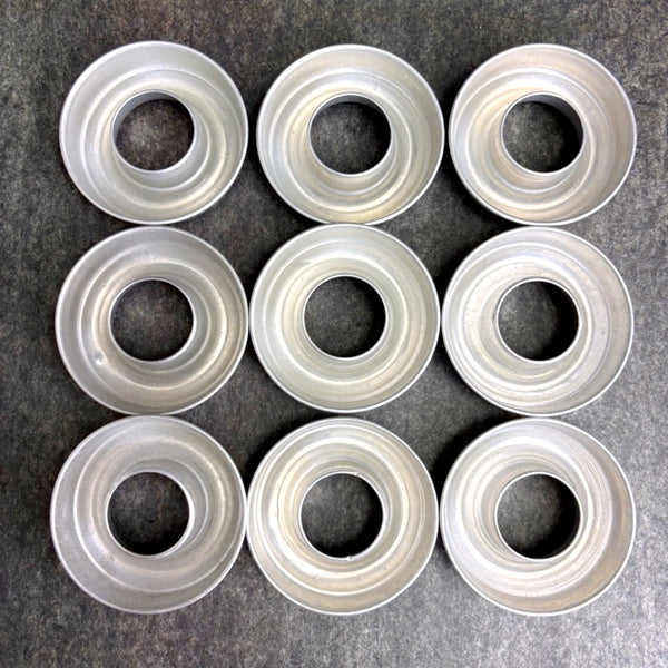 16 mid century mini round aluminum ring molds - Jello salads and dessert mold - wreath crafting - NextStage Vintage