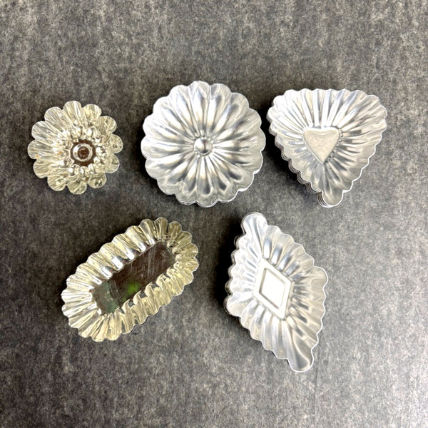 24 vintage tartlet & pastry shell molds – mixed shape set - vintage baking - NextStage Vintage