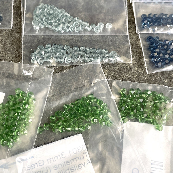 3mm bicone crystal beads Swarovski? - 912 pcs - blue, green -estate destash