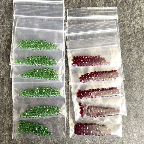 3mm bicone crystal beads Swarovski? - 528 pcs - Christmas red and green - estate destash