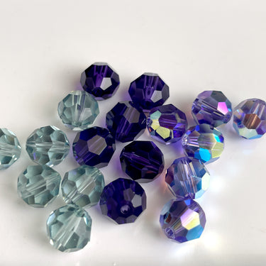 8mm round crystal beads - Swarovski? - 96 pcs - smoky blue and purples - NextStage Vintage
