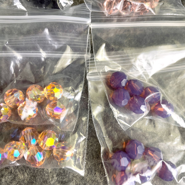 8mm round crystal beads Swarovski? - 108 pcs - 8 color assortment