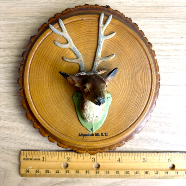 Adirondack Mountains souvenir plaque – rustic wood slice with cast metal deer head
