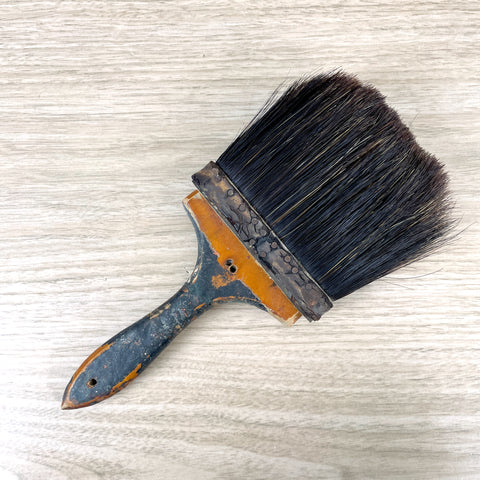 Antique natural bristle paint brush