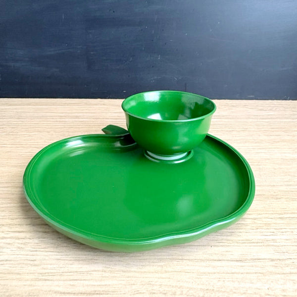 Hazel Atlas Platonite dark green apple snack plate & cup – mid century vintage
