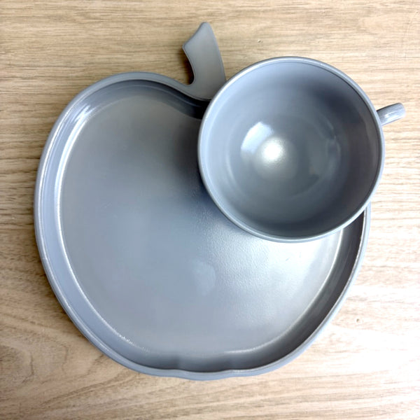 Hazel Atlas Platonite Grey apple snack plate & cup – mid century vintage