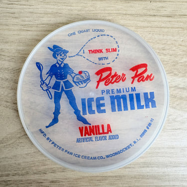 Peter Pan Ice Cream Co Woonsocket RI Vintage Dairy Plastic Tubs Lids Quart Pint Lot