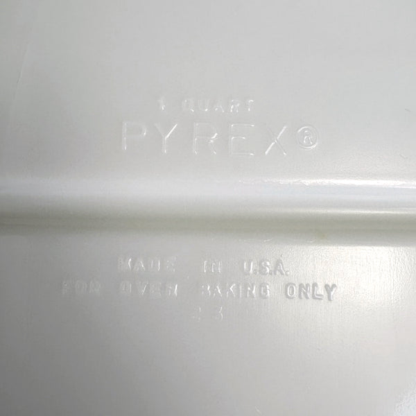 Vintage Pyrex divided casserole and lid 9450 - 1 1/2 quart - Butterfly Gold - NextStage Vintage