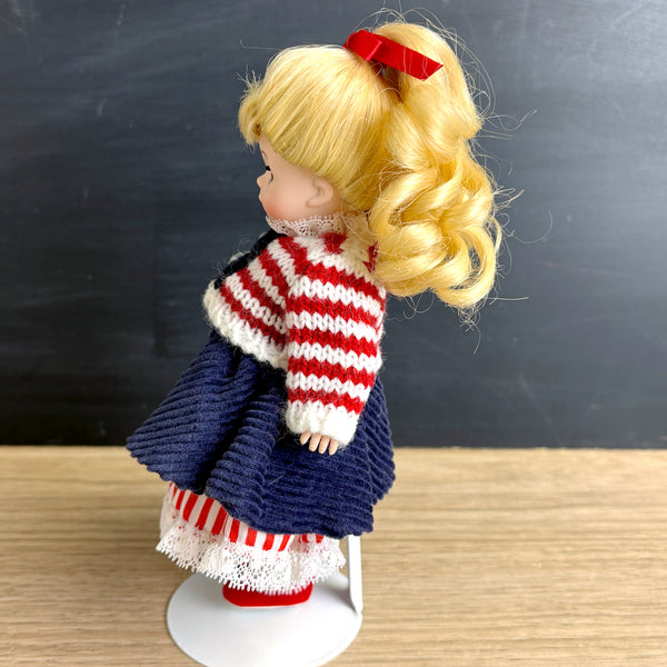 Madame Alexander American Girl Wendy doll with stand - blonde hair