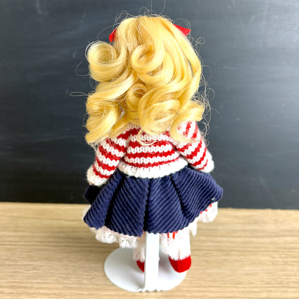 Madame Alexander American Girl Wendy doll with stand - blonde hair