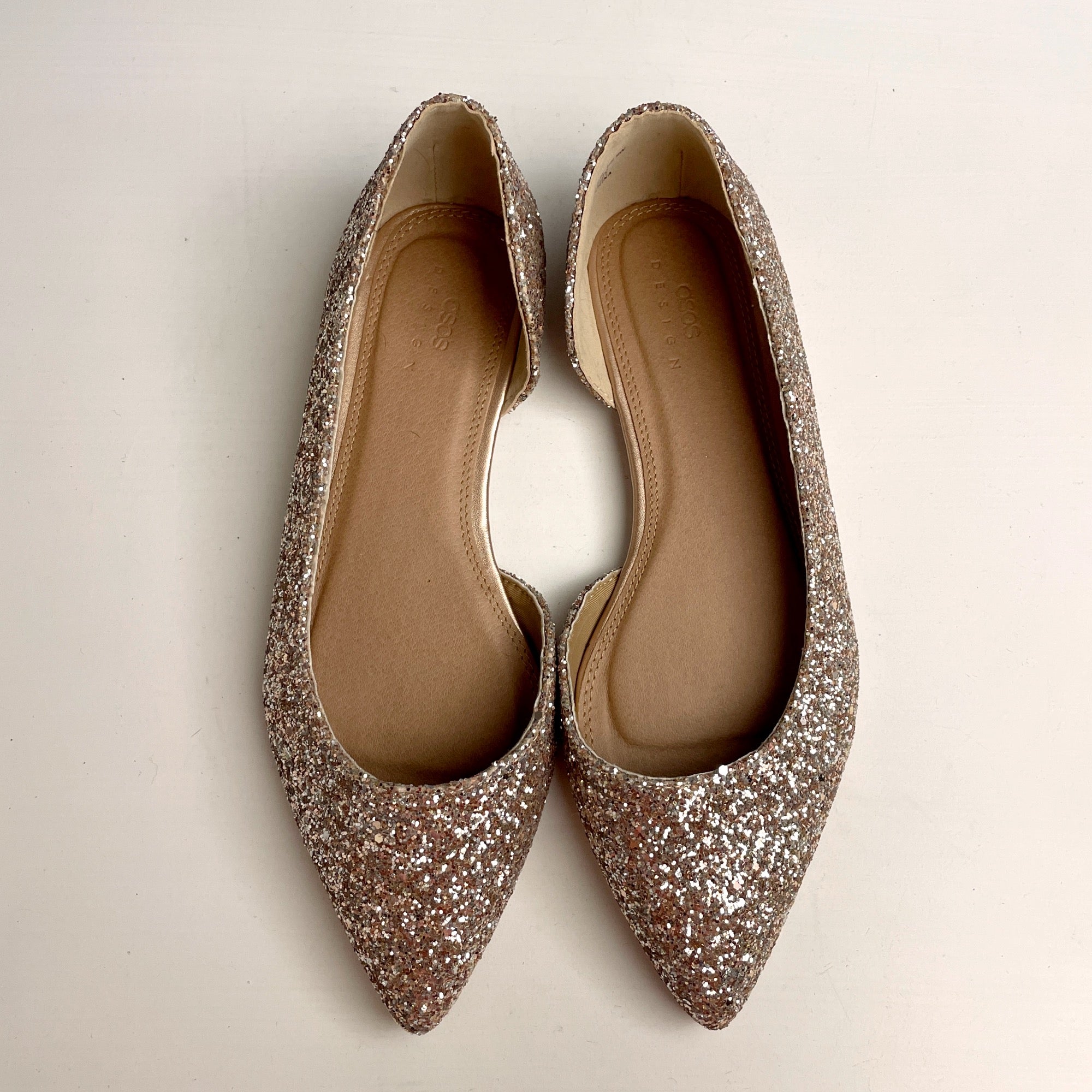 Gold glitter 2025 pointy toe flats