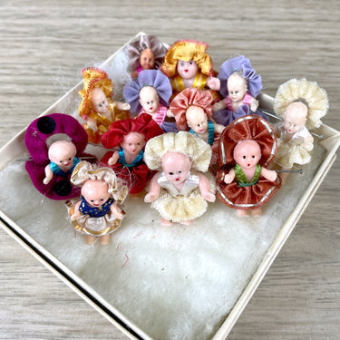 Tiny baby pins - a dozen - 1940s vintage - NextStage Vintage