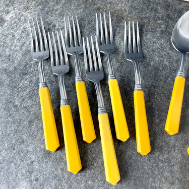 Peerless stainless flatware set for 6 with bakelite handles - vintage - NextStage Vintage