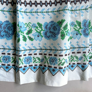 Vintage handmade half apron – blue grid pattern with “stitched” floral print – pleated cotton - NextStage Vintage