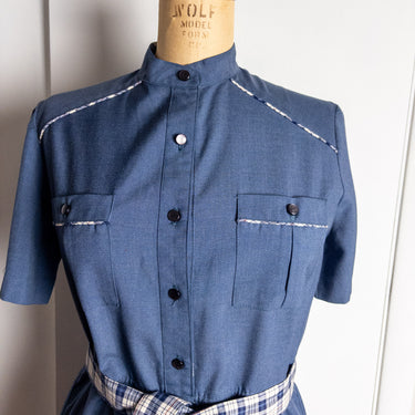 Vintage 1970s Gray-Blue Shirtwaist Day Dress with Plaid Trim - Size Medium