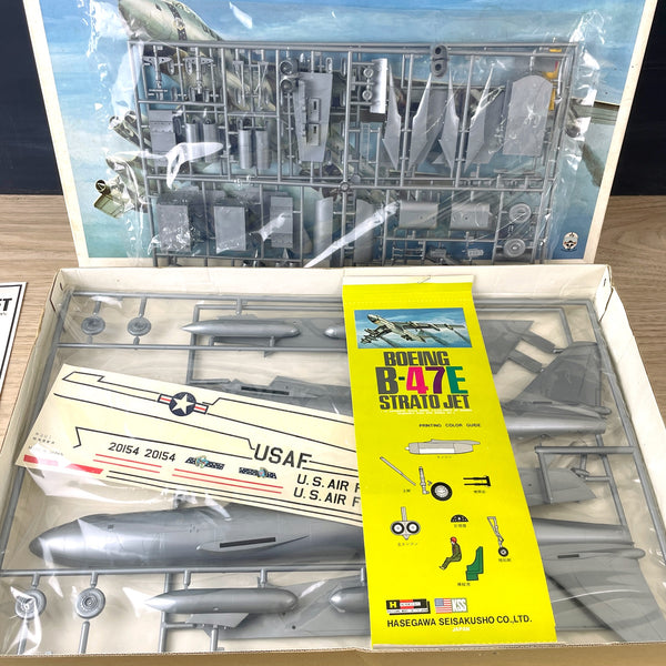 Hasegawa Model Company Boeing B-47E 1/72 scale model kit - complete - vintage model kit - NextStage Vintage