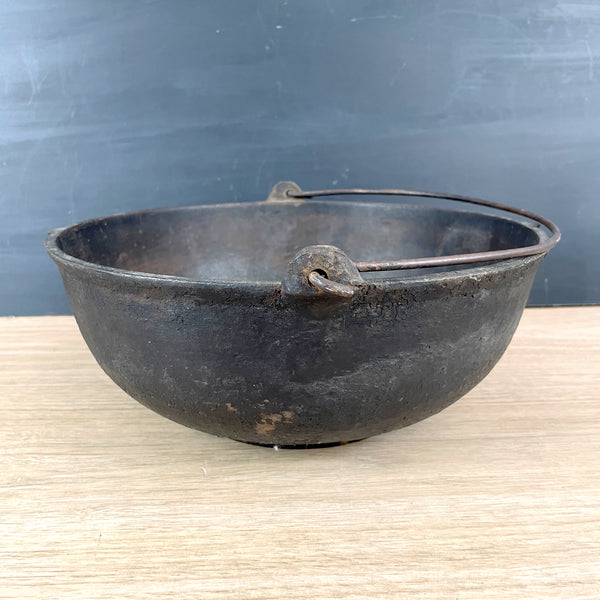 Cast iron scotch bowl #2 - antique cast iron kettle