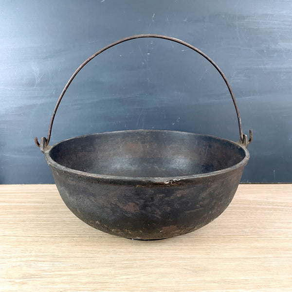 Cast iron scotch bowl #2 - antique cast iron kettle