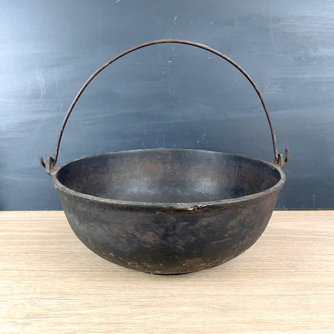 Cast iron scotch bowl #2 - antique cast iron kettle