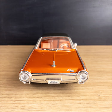 Road Signature 1963 Chrysler Turbine Car 1:18 Diecast Model 92448 Bronze