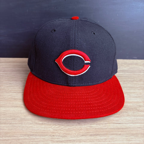 Cincinnati Reds New Era Authentic Collection early 2000s wool MLB fitted cap - size 7 5/8