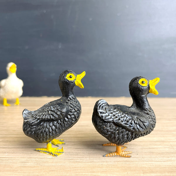 Compostion putz ducks and rooster with metal feet - possibly German