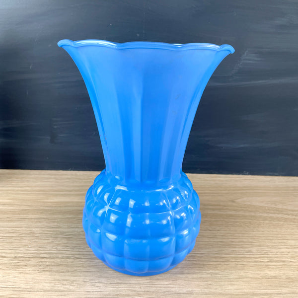 Anchor Hocking pineapple vase with cornflower blue fired on finish  - 1950s vintage - NextStage Vintage