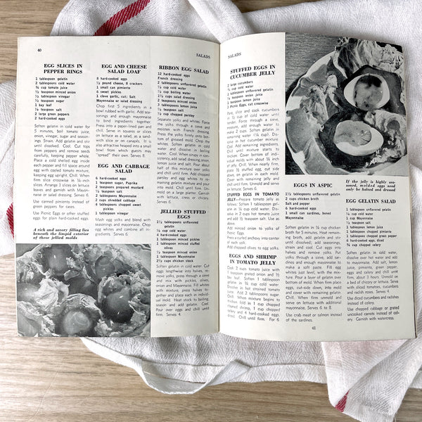 300 Ways to Serve Eggs - Culinary Arts Institute - 1940 paperback - NextStage Vintage