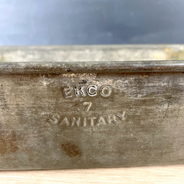 Vintage Ekco 7 Sanitary folded bread pan - 1915 vintage - NextStage Vintage