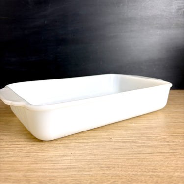 Vintage Fire King baking dish - #410 USA - 1.5 qt rectangular casserole - NextStage Vintage