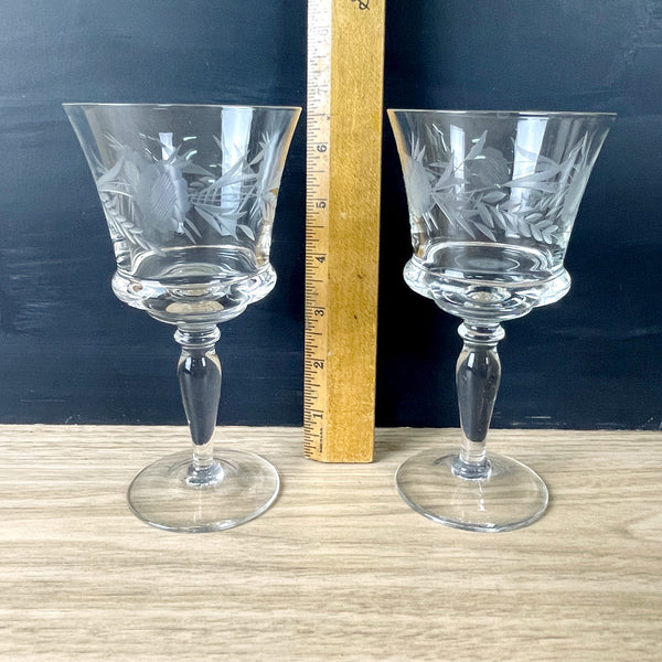 Mid century floral cut wine glasses - set of 8 - vintage barware - NextStage Vintage