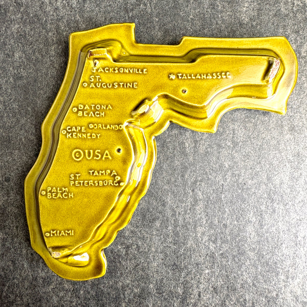 Florida shaped ceramic ashtray - vintage 60s travel souvenir - NextStage Vintage