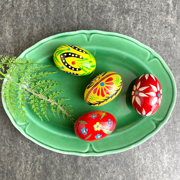 Folk painted wooden eggs - set of 4 - vintage Bavarian style