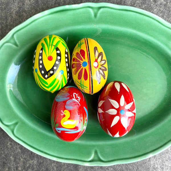 Folk painted wooden eggs - set of 4 - vintage Bavarian style