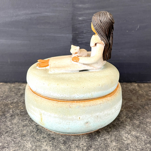 Girl with cat studio art pottery trinket box by Marieke Hall - 1980s vintage - NextStage Vintage