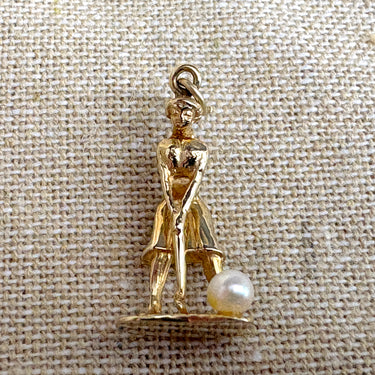 1960s 14K gold woman golfer charm with articulated swinging club - 3.39 gms - NextStage Vintage