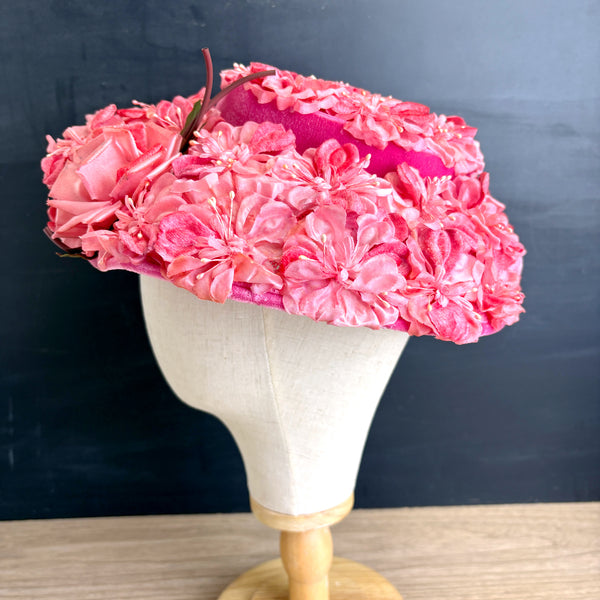 Vintage 1950s Floral Ladies Hat with Velvet Ribbon & Silk Flowers – Union Made – G. Fox & Co. Box