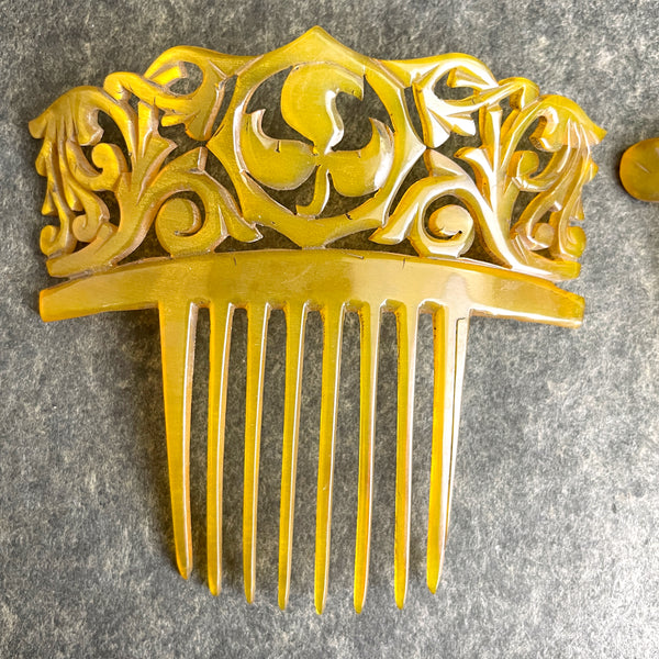 Ornate amber celluloid hair combs - set of 2 - 1900s vintage - NextStage Vintage