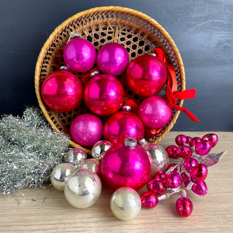 Pink and silver Christmas balls, garland, berries, incl Shiny Brite- set of 18 - vintage 50s 60s