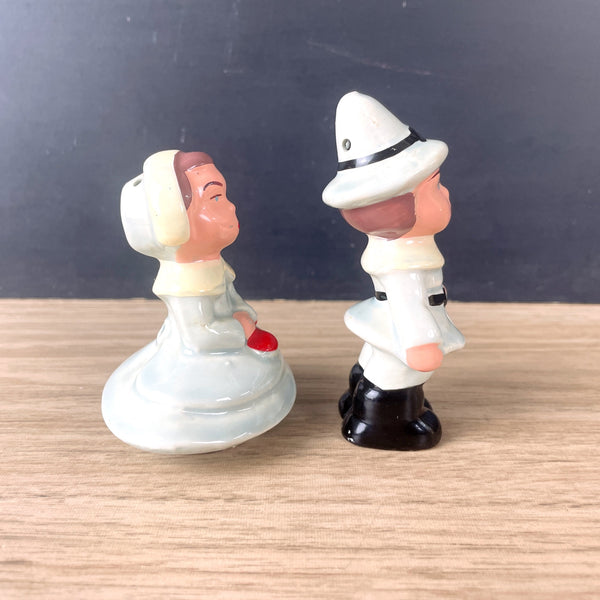 Priscilla and John Alden pilgrims salt and pepper set - 1950s vintage - NextStage Vintage