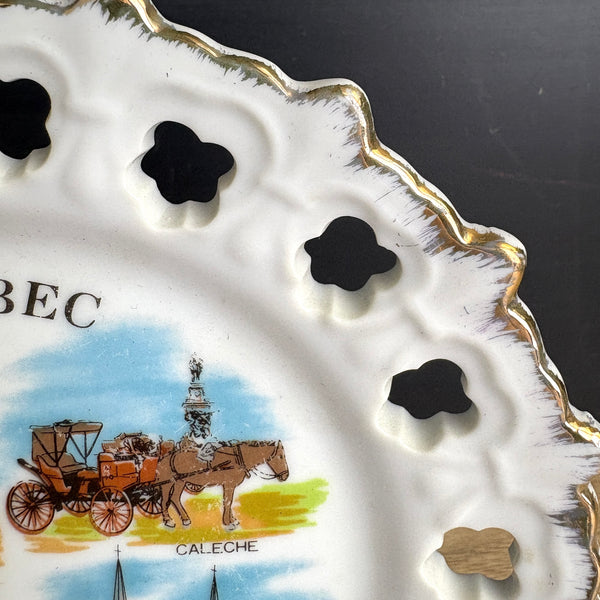 Québec, Canada vintage souvenir plate - 1960s vintage - French language - NextStage Vintage