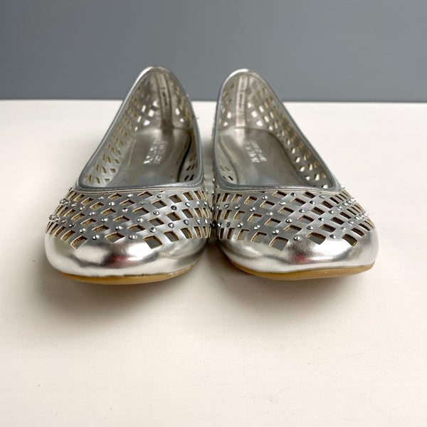 Kenneth Cole Reaction silver metallic flats - size 7.5 - NextStage Vintage