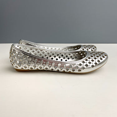Kenneth Cole Reaction silver metallic flats - size 7.5 - NextStage Vintage