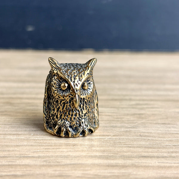 Daniel Riccio bronze owl thimble -  1980s vintage - cast bronze