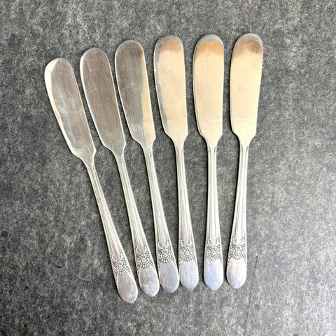 6 Wm Rogers Beloved IS silver plate butter knives flatware - 1940s vintage