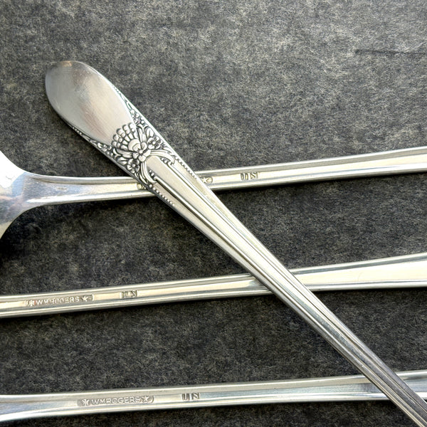 6 Wm Rogers Beloved IS silver plate iced tea spoons flatware - 1940s vintage